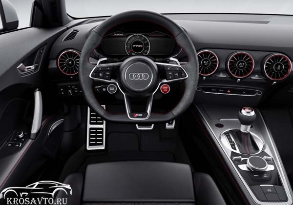 Внутреннее убранство Audi TT RS
