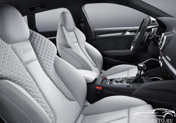 Передние кресла Audi RS 3