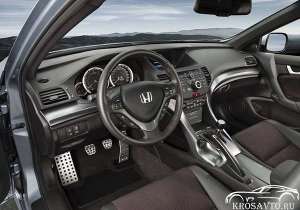 Салон Honda Accord VIII 2.4 AT MT