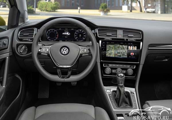 Внутреннее убранство Volkswagen Golf VII